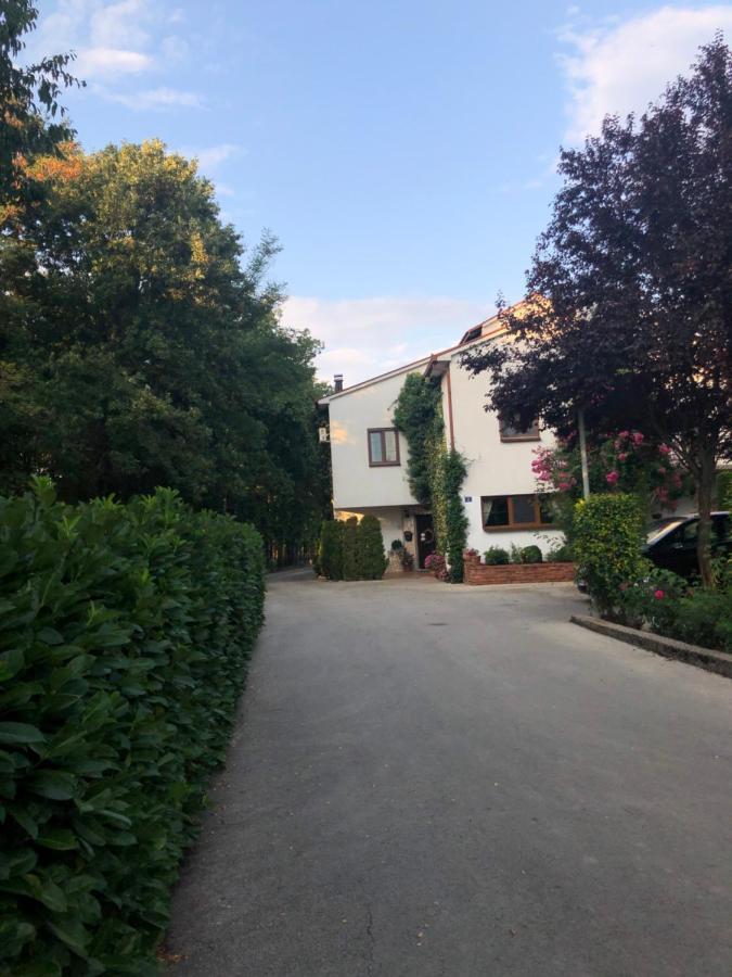 Hotel Pansion Lazine Međugorje Exterior foto